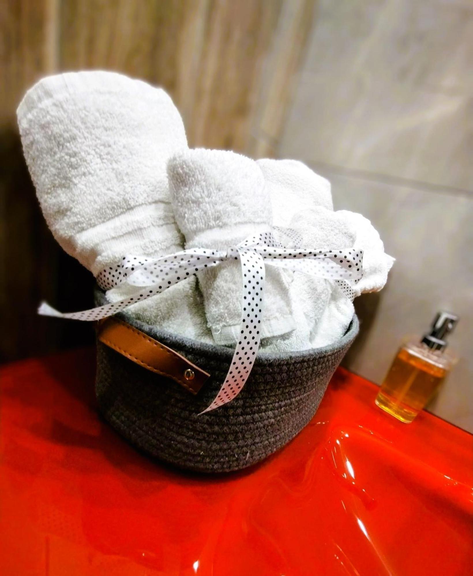 Domus Vetriera Apartment Палермо Екстериор снимка